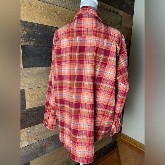 Old Navy Women's Orange Red Boyfriend Fit
Button Down Plaid Flannel Shirt, Large - Picture 5 of 9